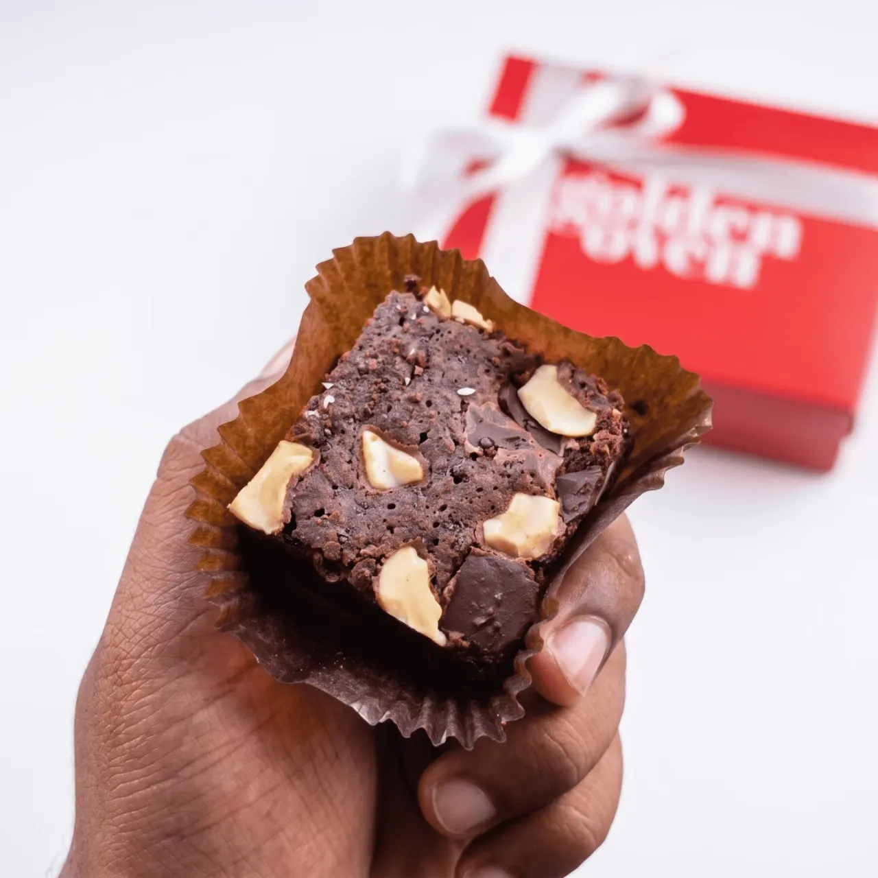 Cashew brownie